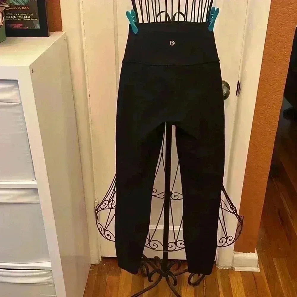 Lululemon Black Leggings with Mesh-Sz 4